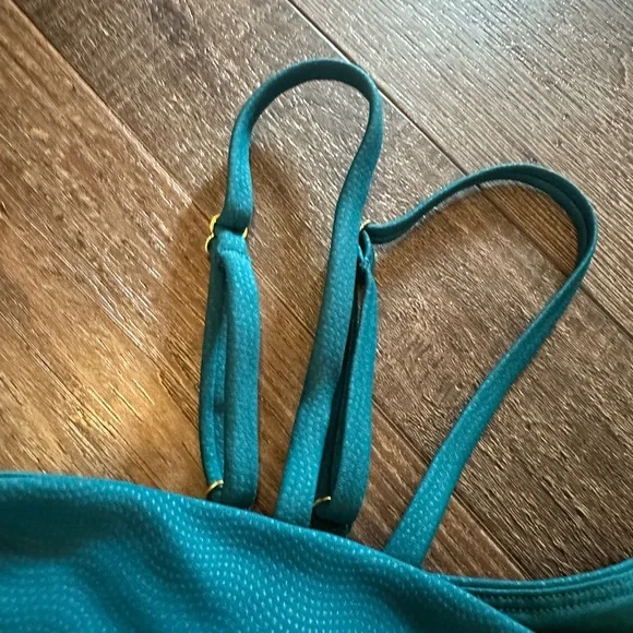 SOLD  Zyia Dark Emerald Vibrations Asym Light n Tight Bra - Picture 4 of 6